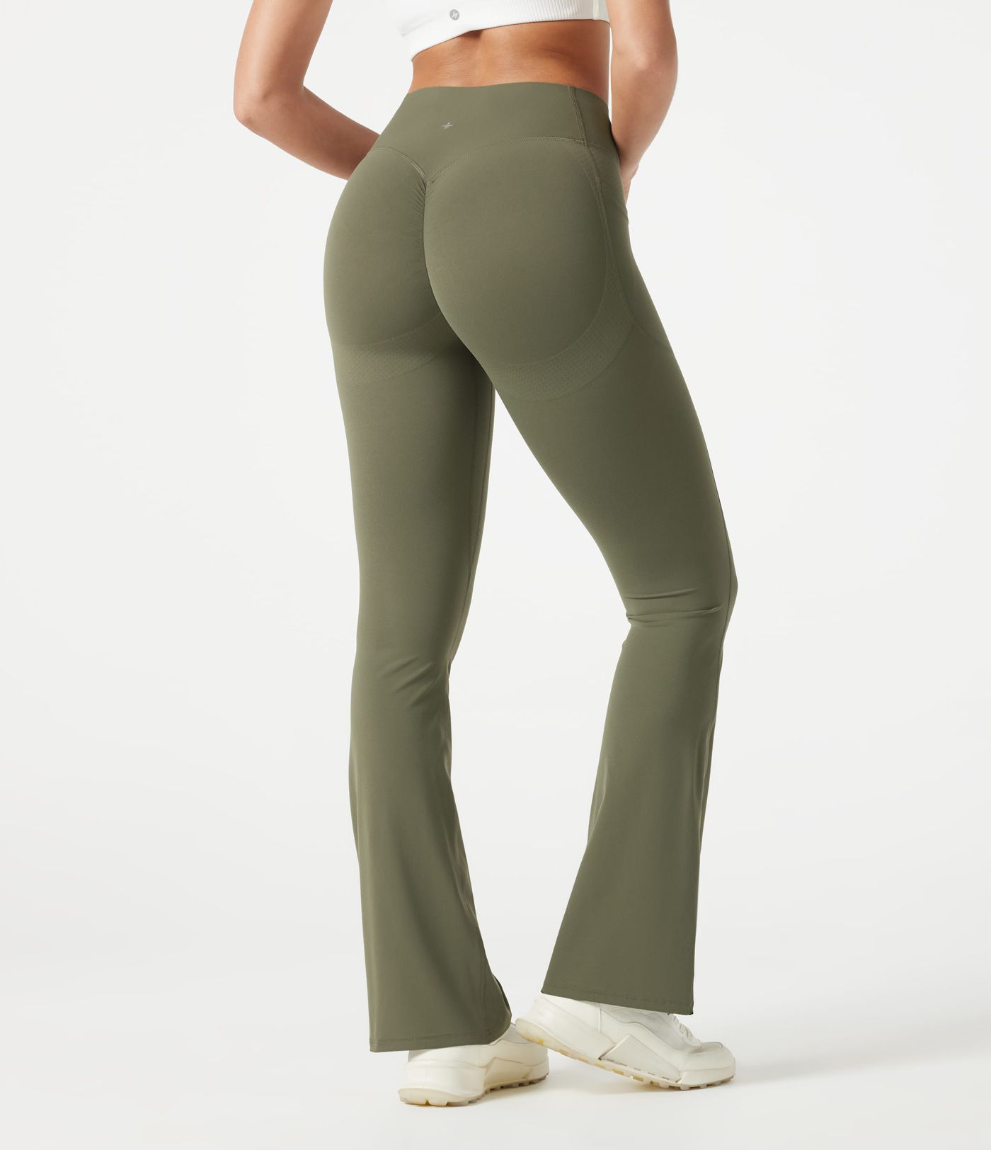 Halara UltraSculpt™ High Waisted Scrunch Butt Lifting Tummy Control Pocket Shaping Yoga Bootcut Leggings