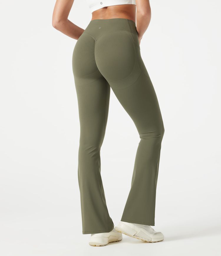 Halara UltraSculpt™ High Waisted Scrunch Butt Lifting Tummy Control Pocket Shaping Yoga Bootcut Leggings