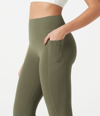 Halara UltraSculpt™ High Waisted Scrunch Butt Lifting Tummy Control Pocket Shaping Yoga Bootcut Leggings