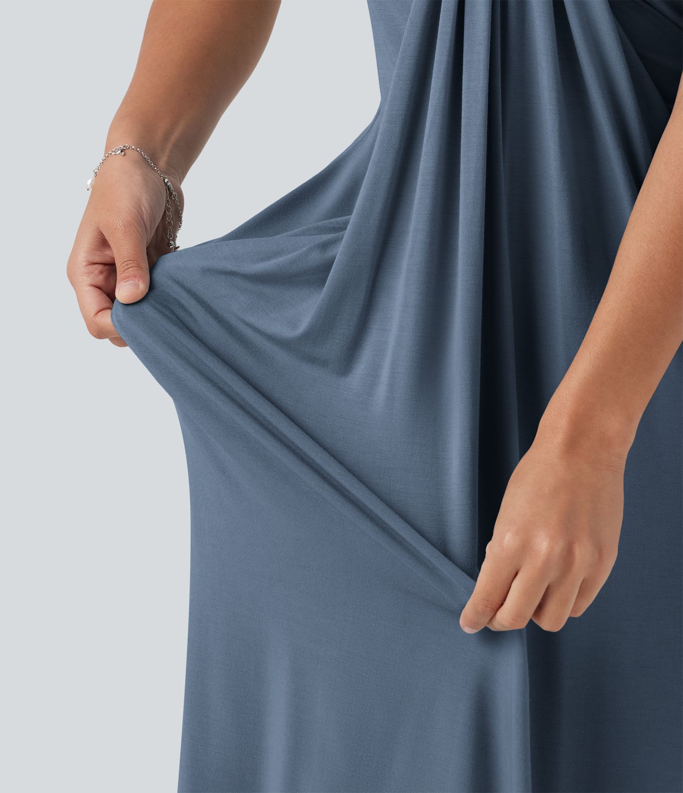 Halter Tie Back Built-in Bra Maxi Dress with Pockets Halter Tie Back Built-in Bra Maxi Dress with Pockets