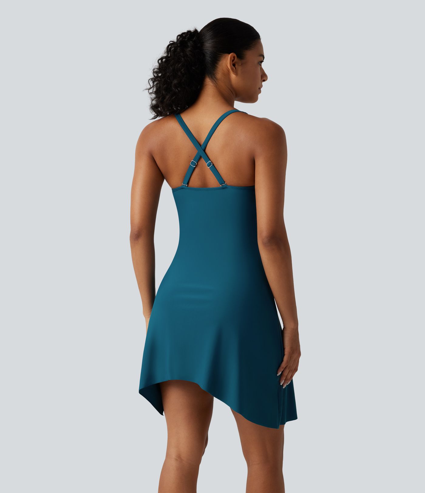 Gerafftes 2-in-1 Badekleid mit Queen-Anne-Ausschnitt, Seitentaschen, Bauchkontrolle, verstellbaren Trägern, integriertem Push-Up BH und geschlitztem Saum
