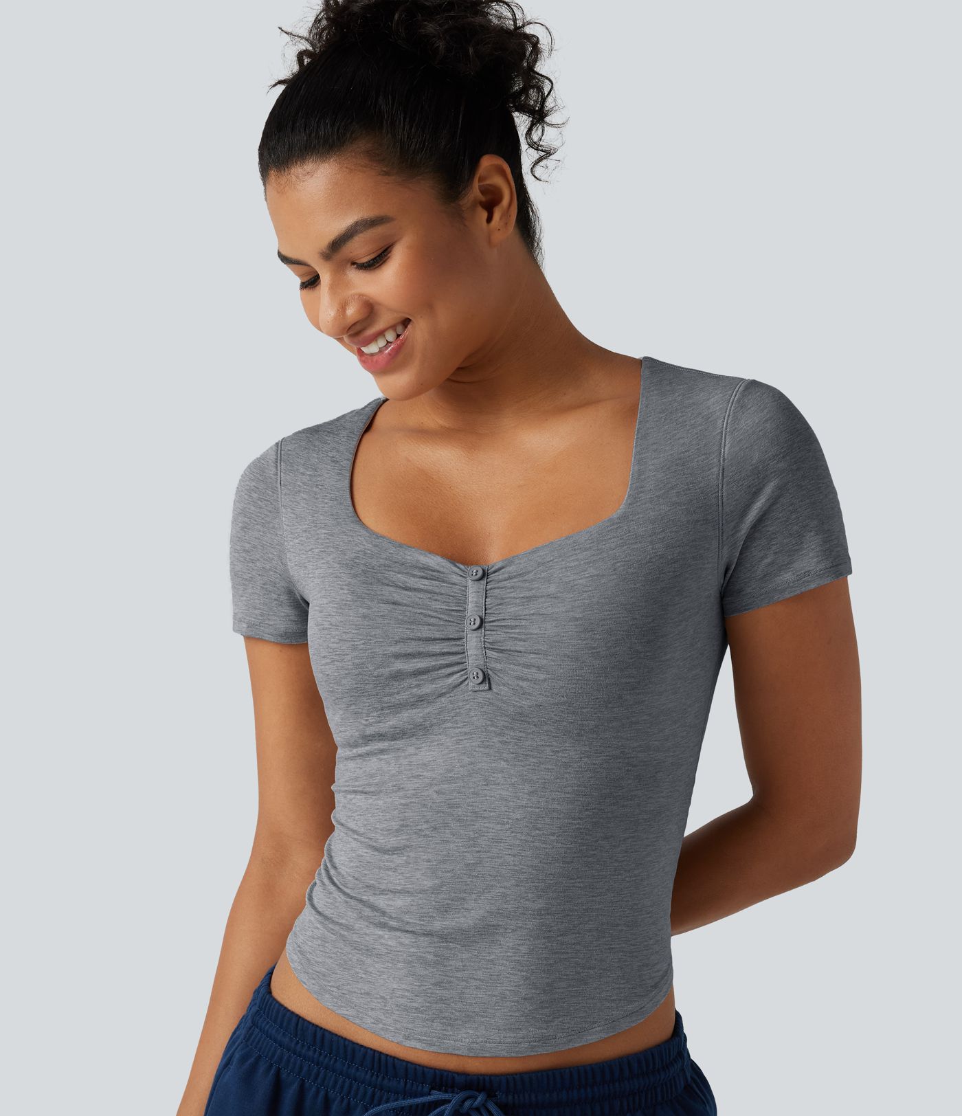 Diamond Collar Built-in Bra Short Sleeve Ruched Curved Hem Yoga Sports Top Diamond Collar Built-in Bra Short Sleeve Ruched Curved Hem Yoga Sports Top