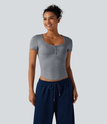 Diamond Collar Built-in Bra Short Sleeve Ruched Curved Hem Yoga Sports Top Diamond Collar Built-in Bra Short Sleeve Ruched Curved Hem Yoga Sports Top
