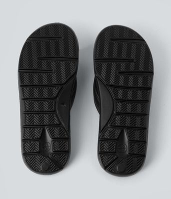 Plain Flip Flops