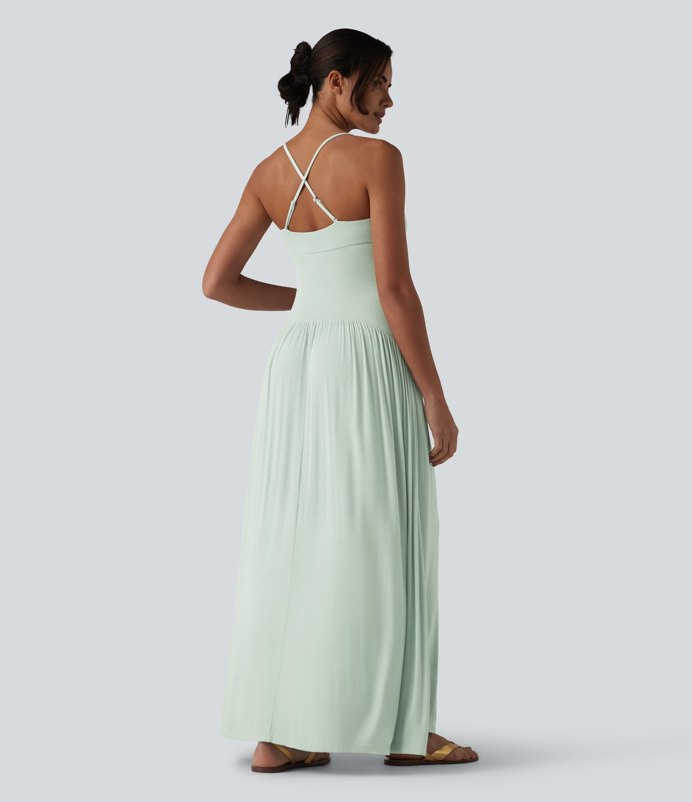 Vestido slip maxi acanalado y fluido con bolsillos
