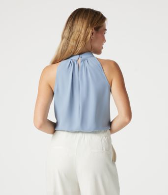 Blusen-Top mit Neckholder und Schlüssellochausschnitt, plissiert, ärmellos, abgerundeter Saum Blusen-Top mit Neckholder und Schlüssellochausschnitt, plissiert, ärmellos, abgerundeter Saum