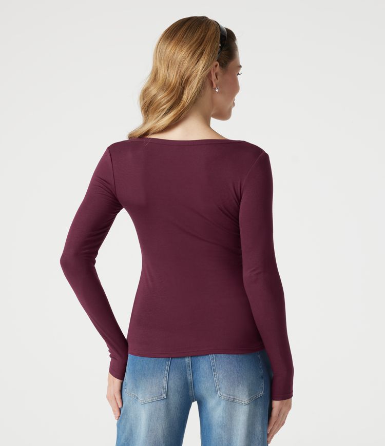 Geripptes, langärmliges, schmales T-shirt mit Henley-Ausschnitt