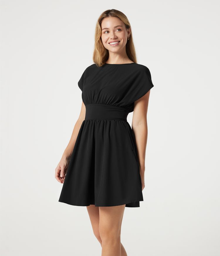 Robe de travail mini Breezeful™ manches chauve-souris courtes fluide séchage rapide avec poches latérales Robe de travail mini Breezeful™ manches chauve-souris courtes fluide séchage rapide avec poches latérales
