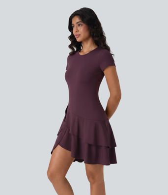 SoftlyZero™ minivestido casual aireado con escote redondo, mangas cortas, dobladillo asimétrico en capas y tacto fresco