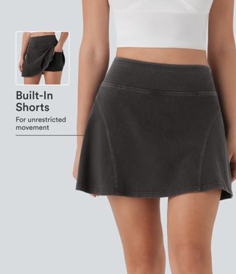 Halara Flex™ jupe mini taille haute 2-en-1 à coupe trapèze en denim lavé, style décontracté, avec poches Halara Flex™ jupe mini taille haute 2-en-1 à coupe trapèze en denim lavé, style décontracté, avec poches