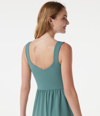 Robe courte décontractée et fluide avec soutien-gorge intégré et poches