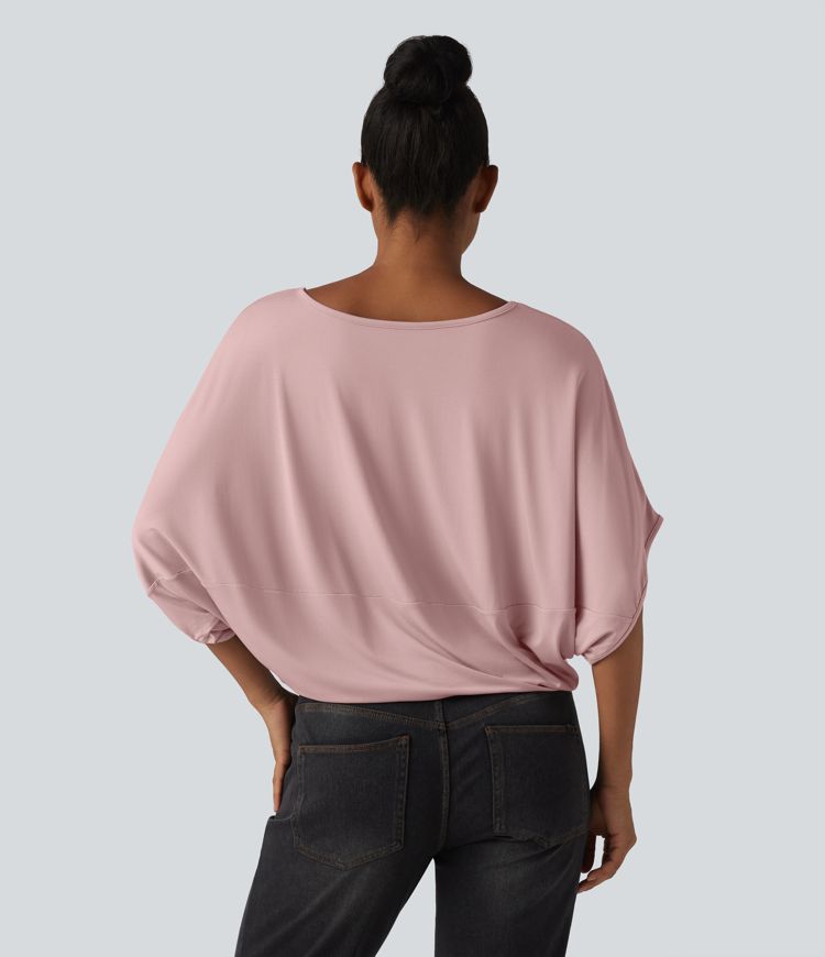Round Neck Batwing Sleeve Relaxed Casual Top Round Neck Batwing Sleeve Relaxed Casual Top