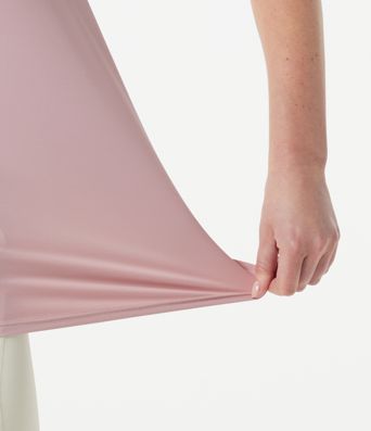 Débardeur de yoga à col rond avec dos en mesh et lien à nouer