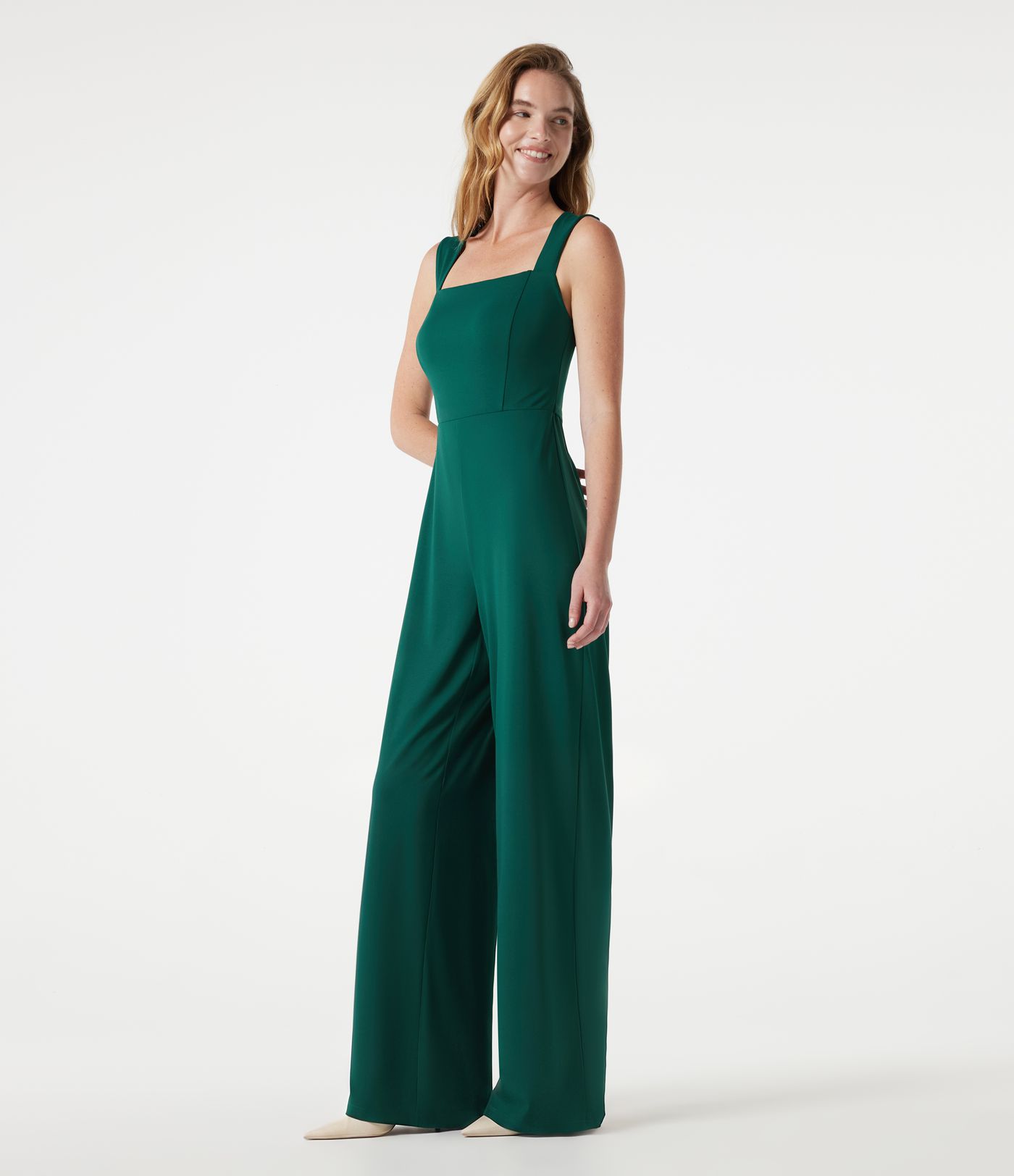 Ärmelloser Jumpsuit mit quadratischem Ausschnitt und integriertem BH – Easy Peezy-Edition