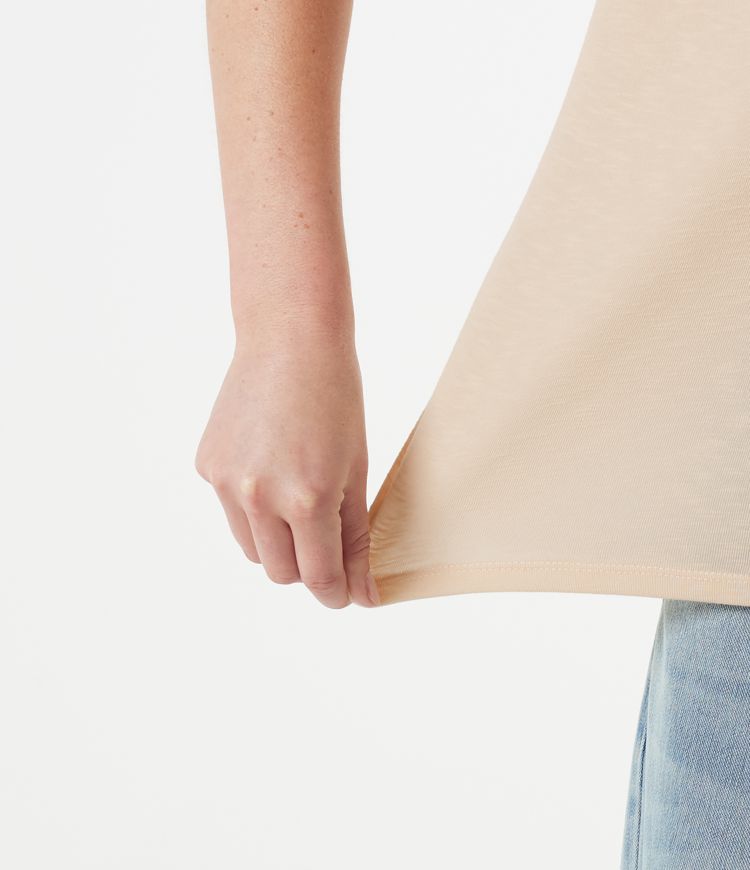 Lässiges Kurzarm-T-Shirt mit V-Ausschnitt