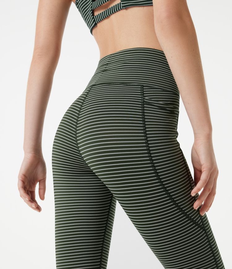 Legging de yoga rayé taille haute avec cordon de serrage et poches Legging de yoga rayé taille haute avec cordon de serrage et poches