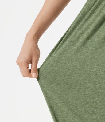 Verstellbare Träger, geraffter integrierter BH, melierter, lässiger Jogger-Jumpsuit mit Taschen - Easy Peezy