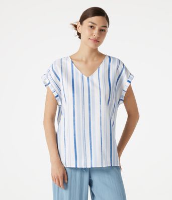 Lässiges T-Shirt mit V-Ausschnitt, kurzen Ärmeln und Streifen