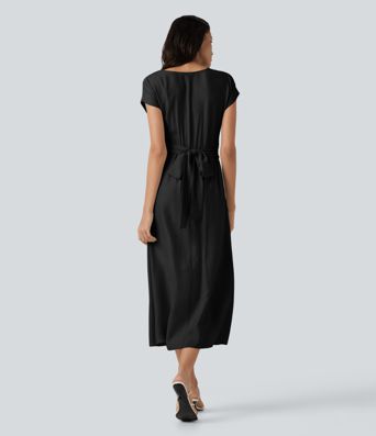 Lässiges, fließendes Midikleid aus Leinenmischgewebe mit V-Ausschnitt, Seitentaschen, kurzen Ärmeln und Bindeband hinten Lässiges, fließendes Midikleid aus Leinenmischgewebe mit V-Ausschnitt, Seitentaschen, kurzen Ärmeln und Bindeband hinten