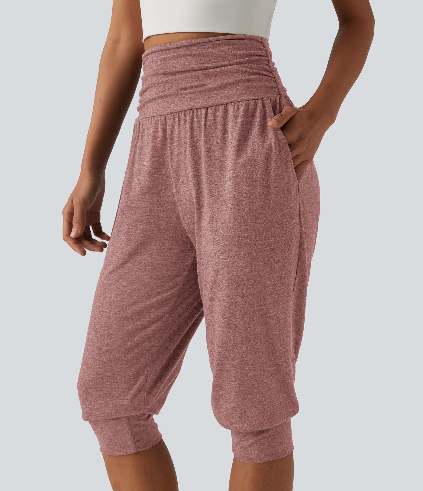 High Waisted Ruched Heathered Yoga Pedal Pushers Joggers with Pockets