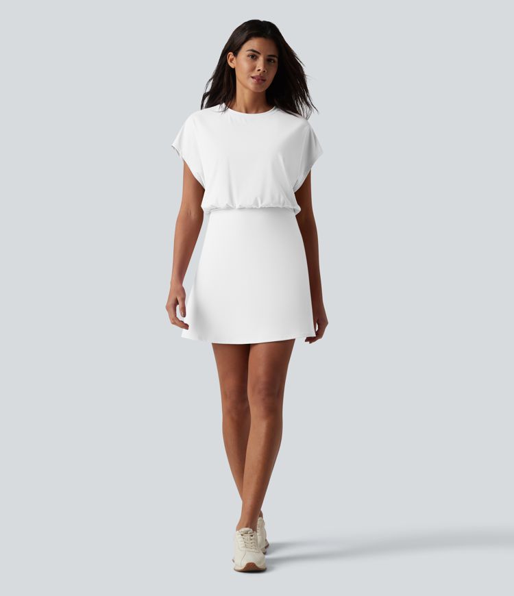 Robe de sport mini de yoga SoftlyZero™ Airy 2-en-1 effet frais InstantCool col rond à manches courtes, demi-zip et poches, accès facile Easy Peasy