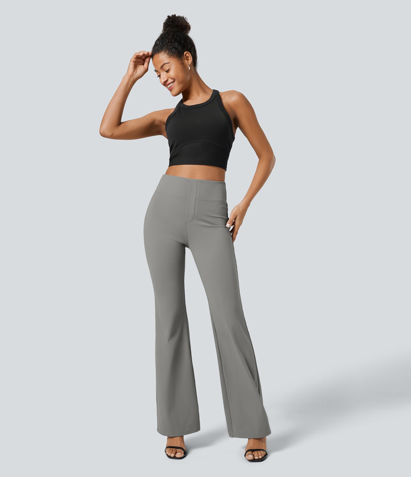 Pantalon tailleur légèrement évasé taille haute avec poches arrière Halara Flex™