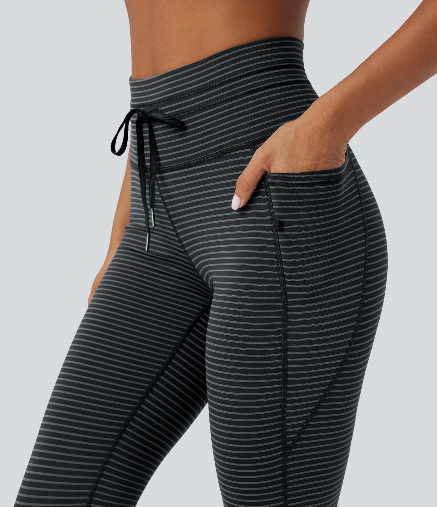 High Waisted Drawstring Striped Yoga Leggings with Pockets High Waisted Drawstring Striped Yoga Leggings with Pockets