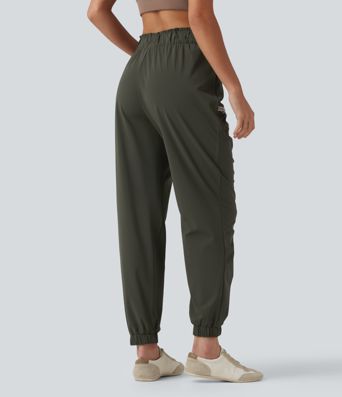 Lauf-Jogger mit mittelhohem Bund, Kordelzug, Raffung, schmal zulaufendem Schnitt, schnelltrocknend, kühlendem Griff und Taschen — UPF 40+