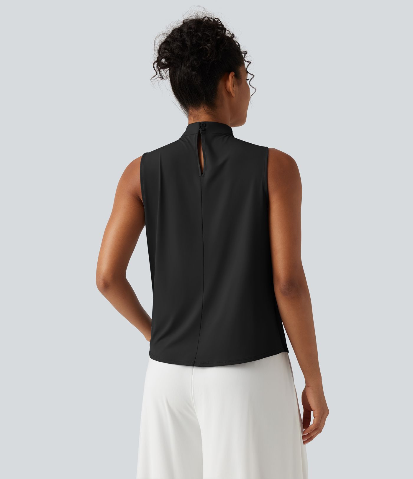 Haut tailleur sans manches à col cheminée et dos à découpe goutte d'eau à effet frais InstantCool, protection solaire UPF50+ Haut tailleur sans manches à col cheminée et dos à découpe goutte d'eau à effet frais InstantCool, protection solaire UPF50+
