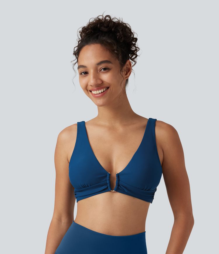 Haut de bikini à décolleté en V profond avec brassière intégrée Haut de bikini à décolleté en V profond avec brassière intégrée
