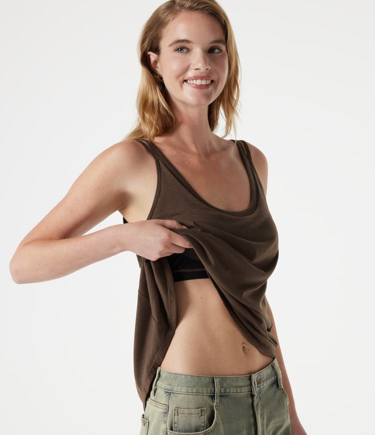 U-Neck Built-in Bra Loose Fit Casual Tank Top U-Neck Built-in Bra Loose Fit Casual Tank Top