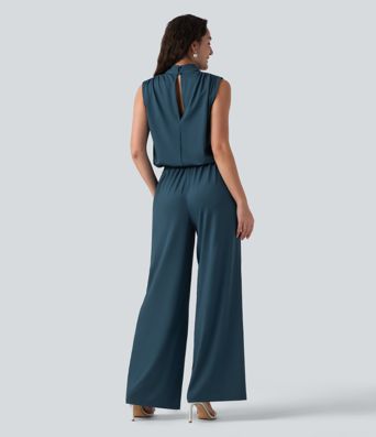 Ärmelloser Jumpsuit mit Stehkragen, Seitentaschen und geradem Bein für Brautjungfern und Hochzeitsgäste - Easy Peezy Ärmelloser Jumpsuit mit Stehkragen, Seitentaschen und geradem Bein für Brautjungfern und Hochzeitsgäste - Easy Peezy