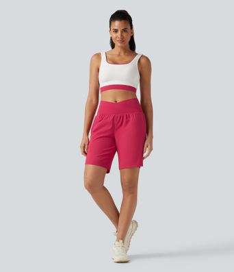Short de yoga 2-en-1 taille haute croisée en SoftlyZero™ Airy à toucher frais 22,9 cm avec poches Short de yoga 2-en-1 taille haute croisée en SoftlyZero™ Airy à toucher frais 22,9 cm avec poches