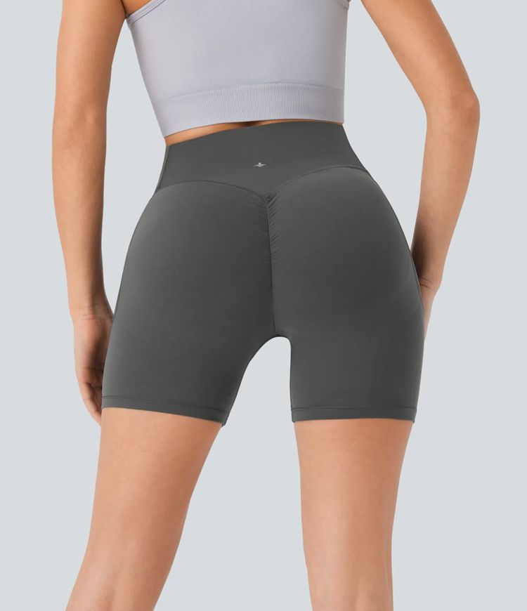 Halara UltraSculpt™ - Formende Workout-Shorts mit hohem Bund, Seitentaschen, Booty-Scrunch und Bauchkontrolle - 12,7 cm Halara UltraSculpt™ - Formende Workout-Shorts mit hohem Bund, Seitentaschen, Booty-Scrunch und Bauchkontrolle - 12,7 cm
