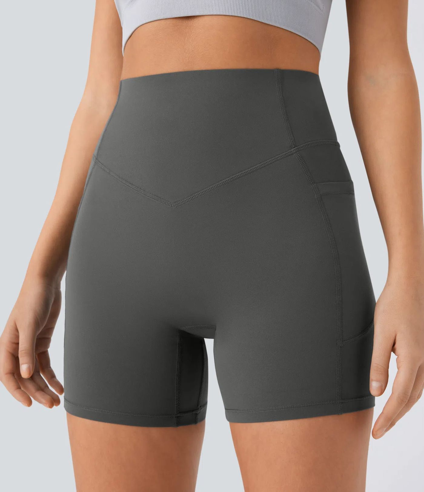 Halara UltraSculpt™ - Formende Workout-Shorts mit hohem Bund, Seitentaschen, Booty-Scrunch und Bauchkontrolle - 12,7 cm Halara UltraSculpt™ - Formende Workout-Shorts mit hohem Bund, Seitentaschen, Booty-Scrunch und Bauchkontrolle - 12,7 cm
