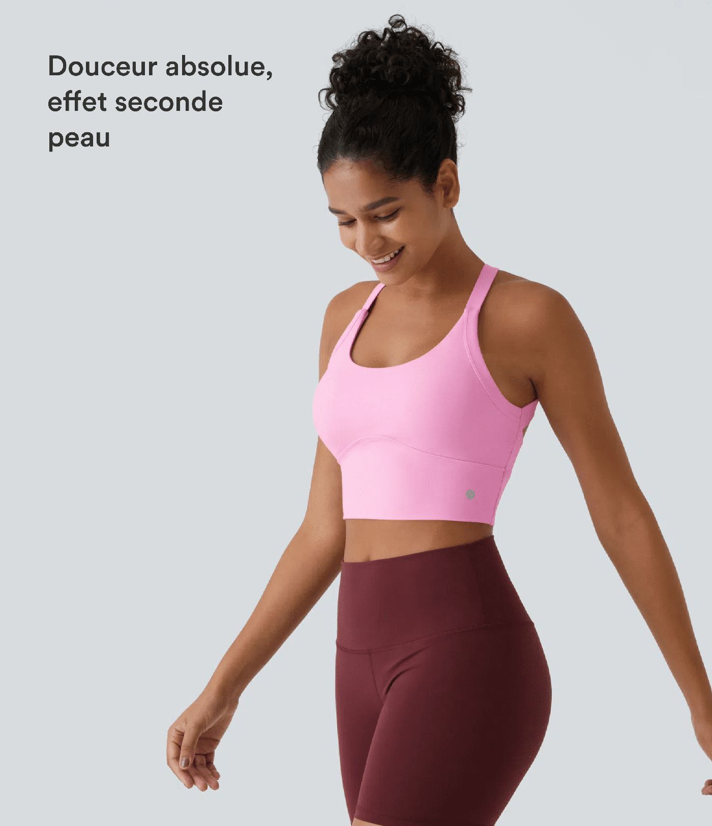 Débardeur yoga court SoftlyZero™ Plush à découpes A-C Débardeur yoga court SoftlyZero™ Plush à découpes A-C