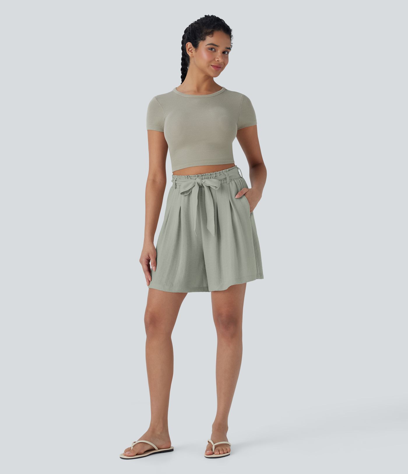 Bermuda décontracté taille haute effet lin avec ceinture et poches latérales Bermuda décontracté taille haute effet lin avec ceinture et poches latérales
