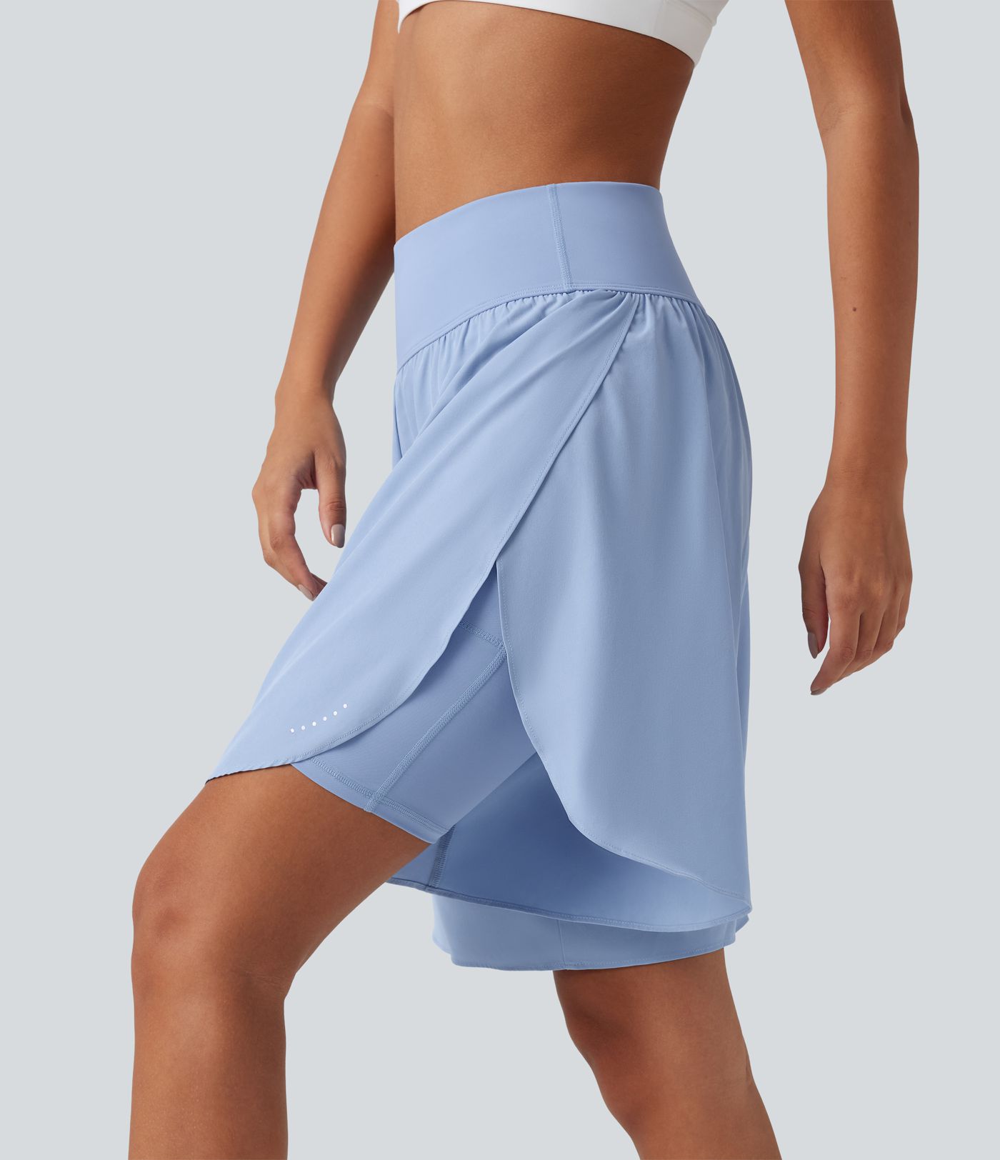 Short de course 2 en 1 SoftlyZero™ QuickDry taille haute, effet ventre plat, pois réfléchissants, ourlet croisé, 23 cm, avec poches Short de course 2 en 1 SoftlyZero™ QuickDry taille haute, effet ventre plat, pois réfléchissants, ourlet croisé, 23 cm, avec poches