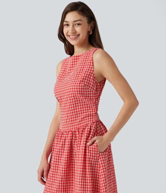 Robe midi décontractée à carreaux vichy, col bateau, sans manches, avec poches Robe midi décontractée à carreaux vichy, col bateau, sans manches, avec poches