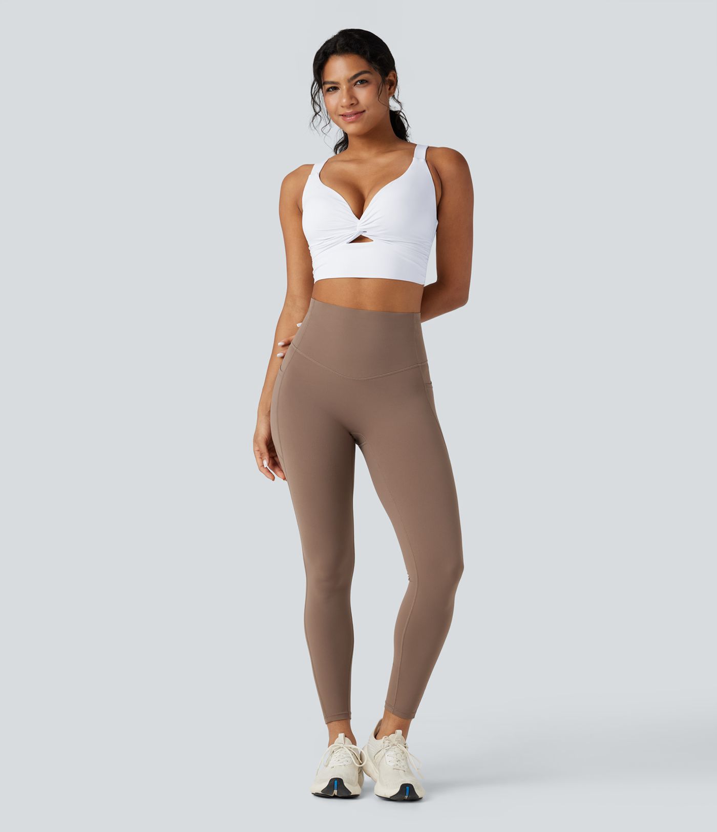 Halara UltraSculpt™ - Yoga-Sport-BH mit leichtem Support und geformten Körbchen - Push-Up
