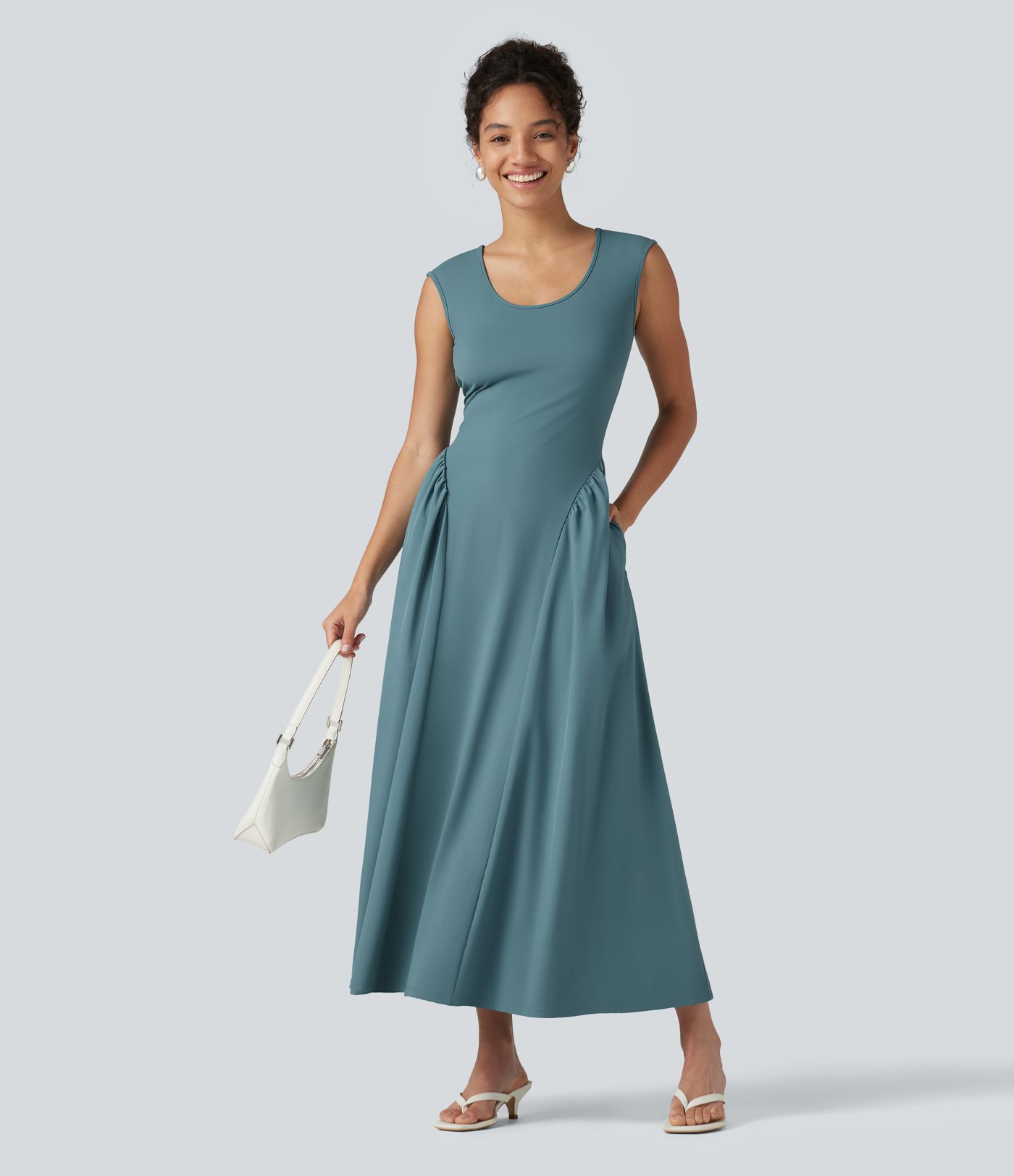 Ärmelloses Maxikleid mit U-Ausschnitt – lässig, fließend, mit Taschen
