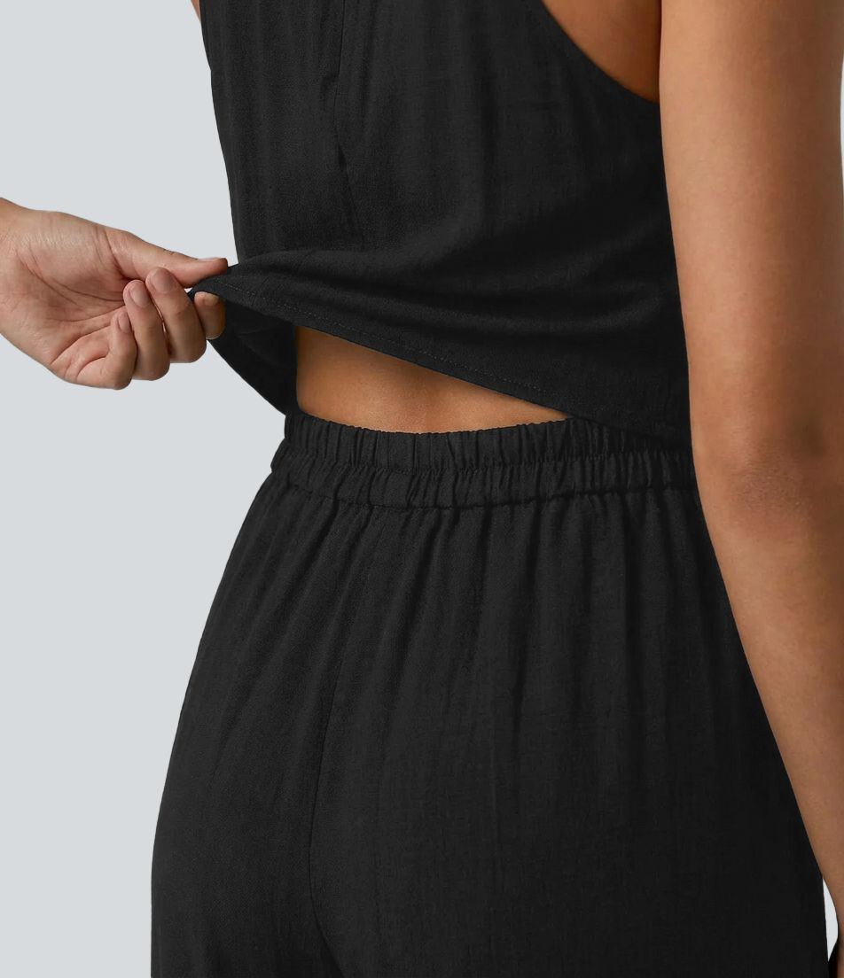 Gerippter Jumpsuit mit Neckholder und Seitentaschen - Easy Peezy Edition Gerippter Jumpsuit mit Neckholder und Seitentaschen - Easy Peezy Edition