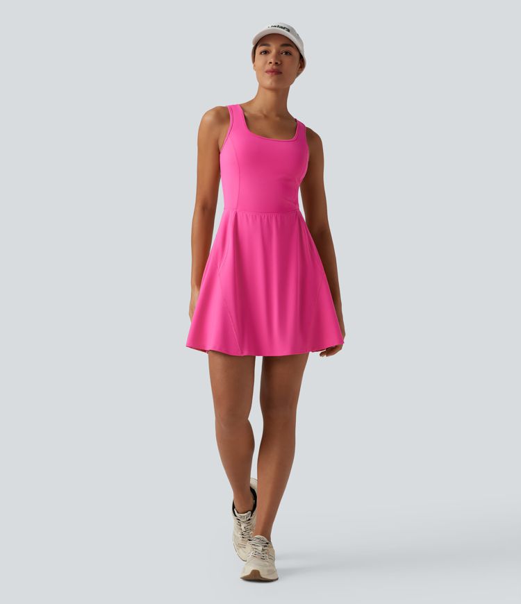 Robe sport de danse SoftlyZero™ Airy 2-en-1 toucher frais mini avec poches - Édition Easy Peasy - Longueur rallongée Robe sport de danse SoftlyZero™ Airy 2-en-1 toucher frais mini avec poches - Édition Easy Peasy - Longueur rallongée