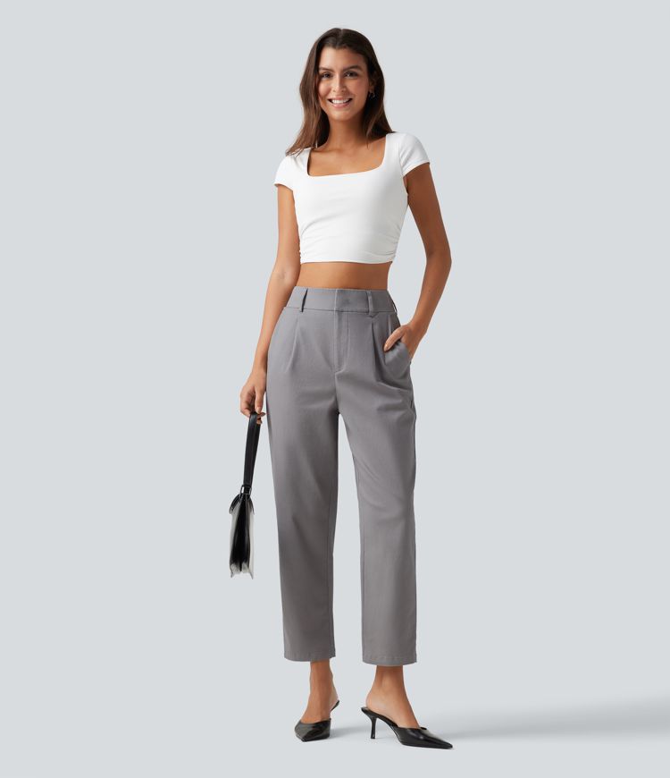 Pantalon chino en coton taille haute à coupe fuselée, style travail, avec poches Pantalon chino en coton taille haute à coupe fuselée, style travail, avec poches