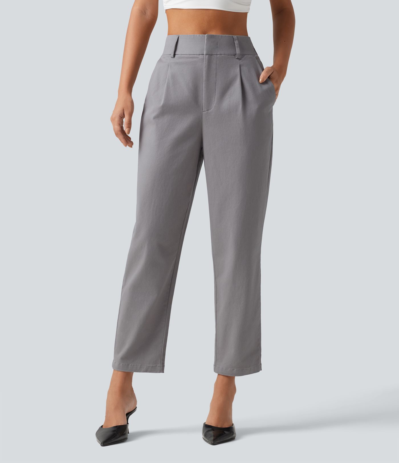 Pantalon chino en coton taille haute à coupe fuselée, style travail, avec poches Pantalon chino en coton taille haute à coupe fuselée, style travail, avec poches