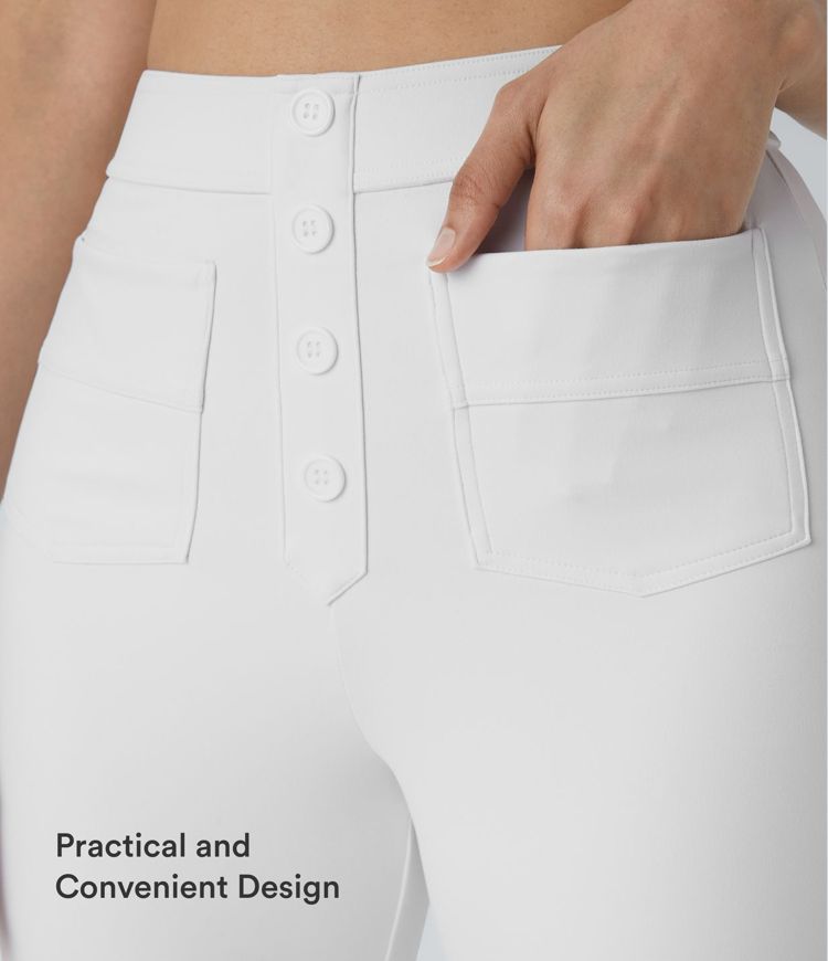 Lässige Stoffhose mit hohem Bund und mehreren Taschen und geradem Bein