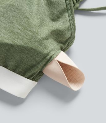 Lässiger, geraffter Umstands-Jumpsuit mit Seitentaschen, integriertem BH und weitem Bein - Easy Peezy Edition Lässiger, geraffter Umstands-Jumpsuit mit Seitentaschen, integriertem BH und weitem Bein - Easy Peezy Edition