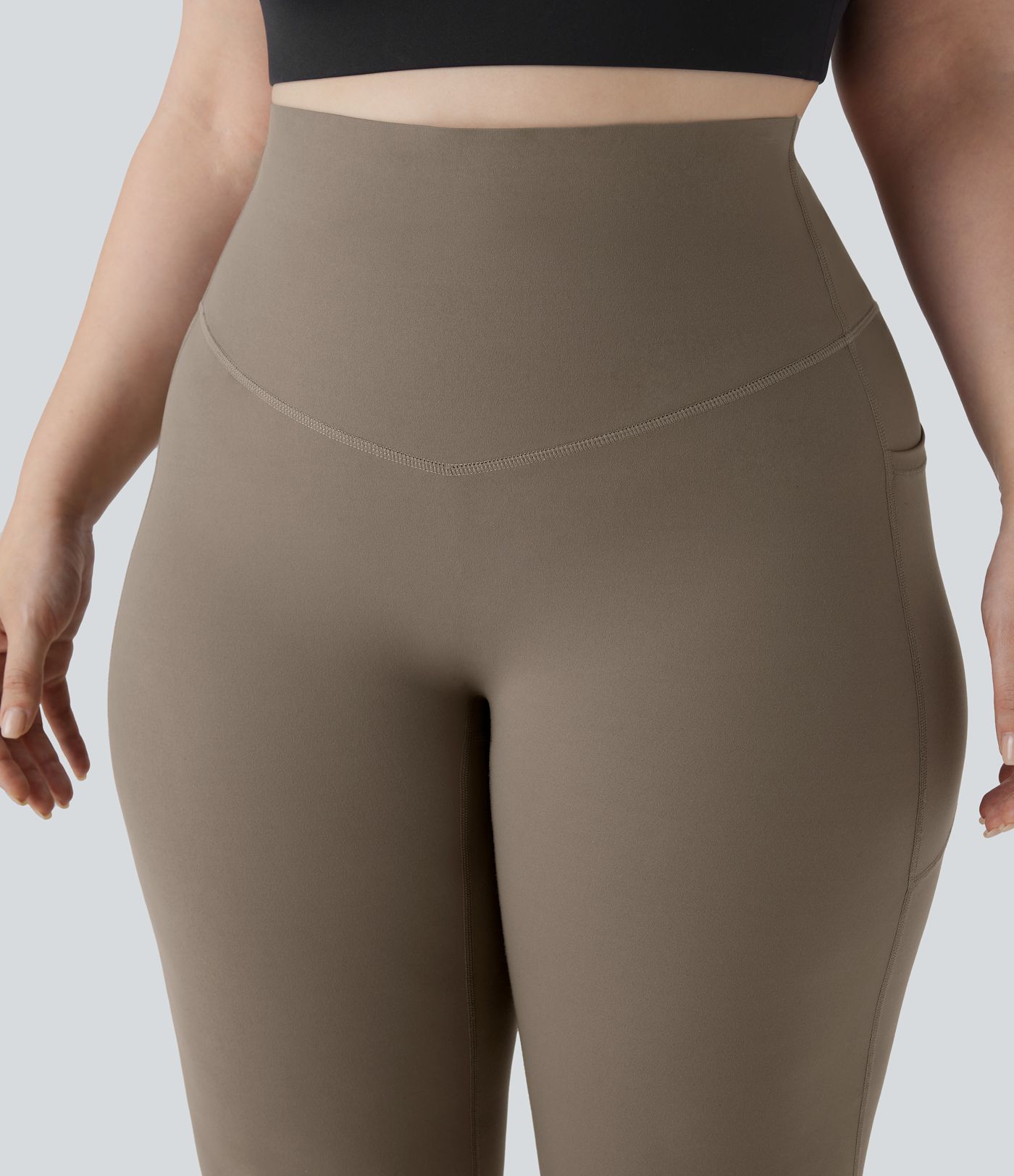 Pantalon de yoga à coupe bootcut gainant taille haute grande taille avec poches Halara UltraSculpt™ Pantalon de yoga à coupe bootcut gainant taille haute grande taille avec poches Halara UltraSculpt™