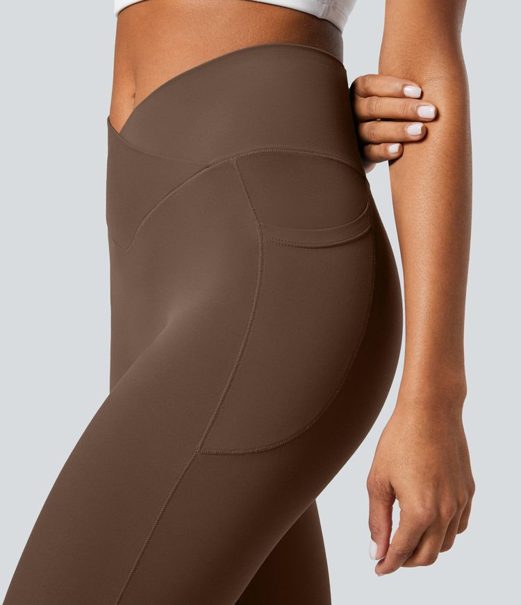Women's SoftlyZero™ Crossover Pocket Plain Leggings-UPF50+ - Halara