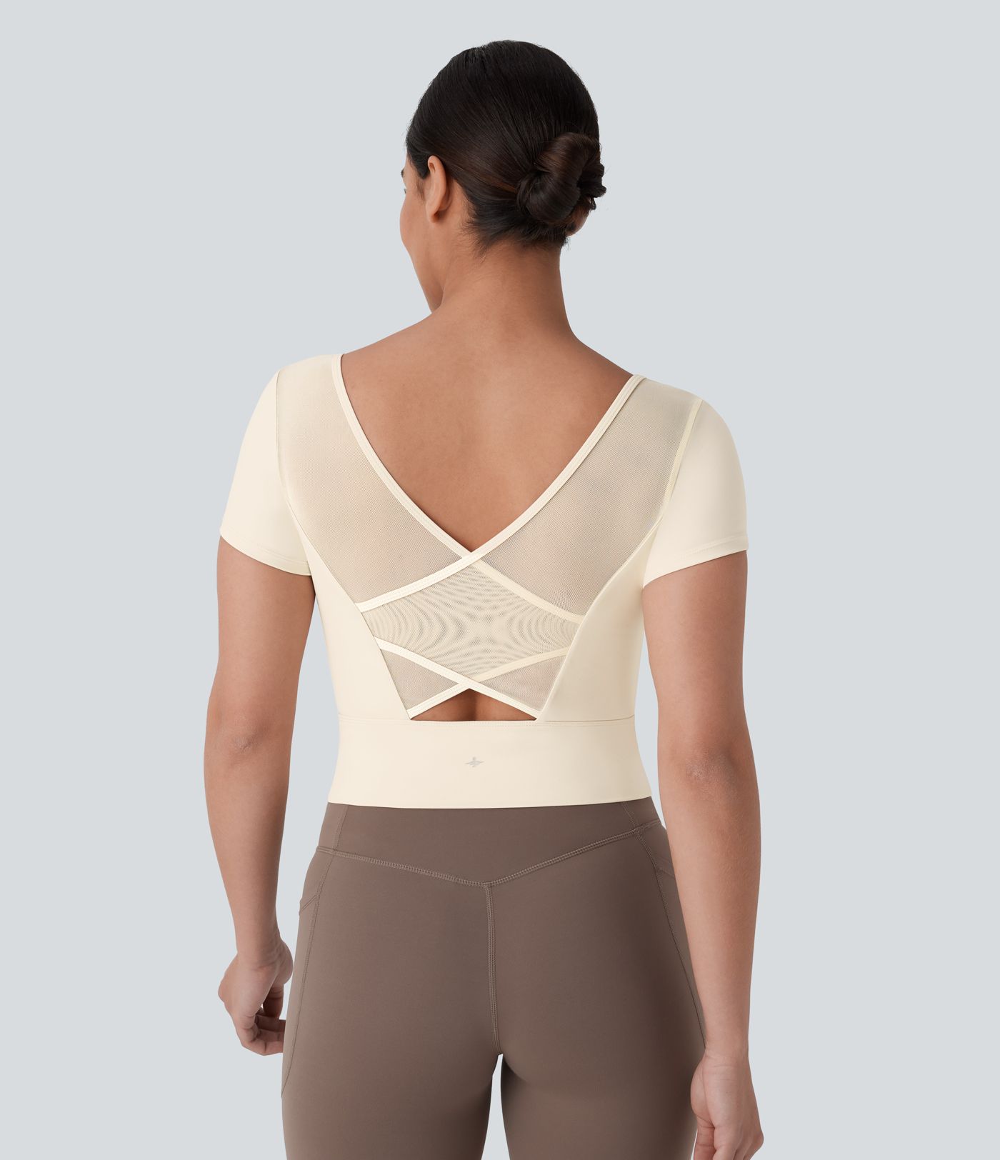 SoftlyZero™ Plush U Neck Short Sleeve Crossover Contrast Mesh Yoga Sports Top SoftlyZero™ Plush U Neck Short Sleeve Crossover Contrast Mesh Yoga Sports Top